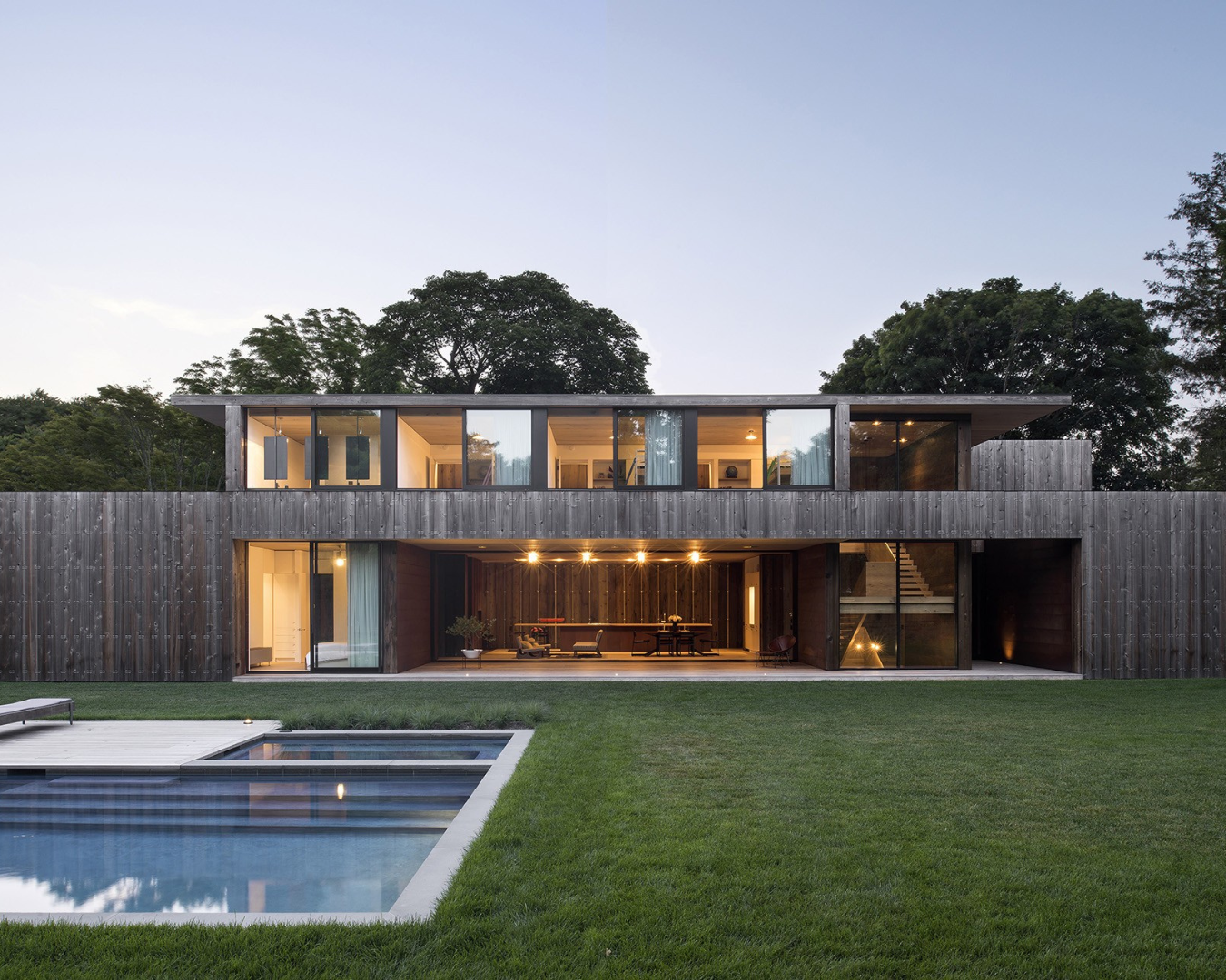 Elizabeth II, By Bates Masi Architects